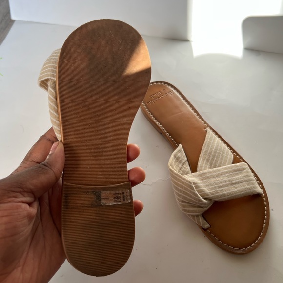 Abercrombie & fitch brown / tan 7.5 slip on - Picture 5 of 6